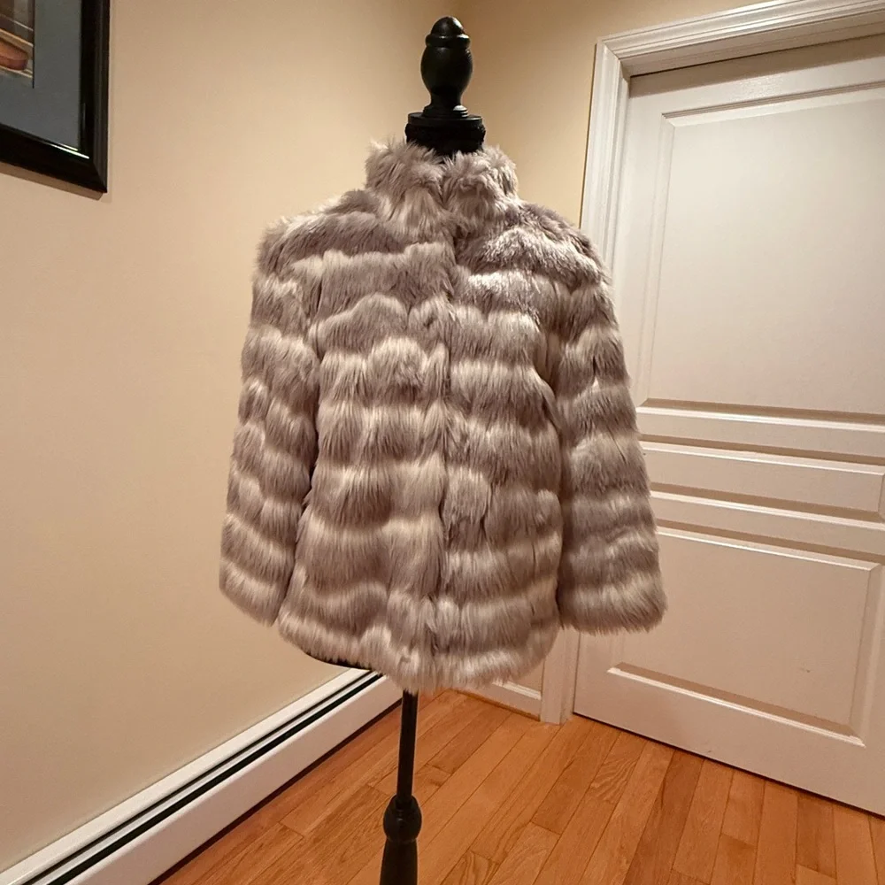Tahari Girls 10 Faux Fur Striped Jacket - Cream Gray